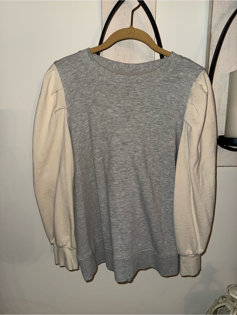 Women's Grey and Cream Puff-Sleeve Sweater